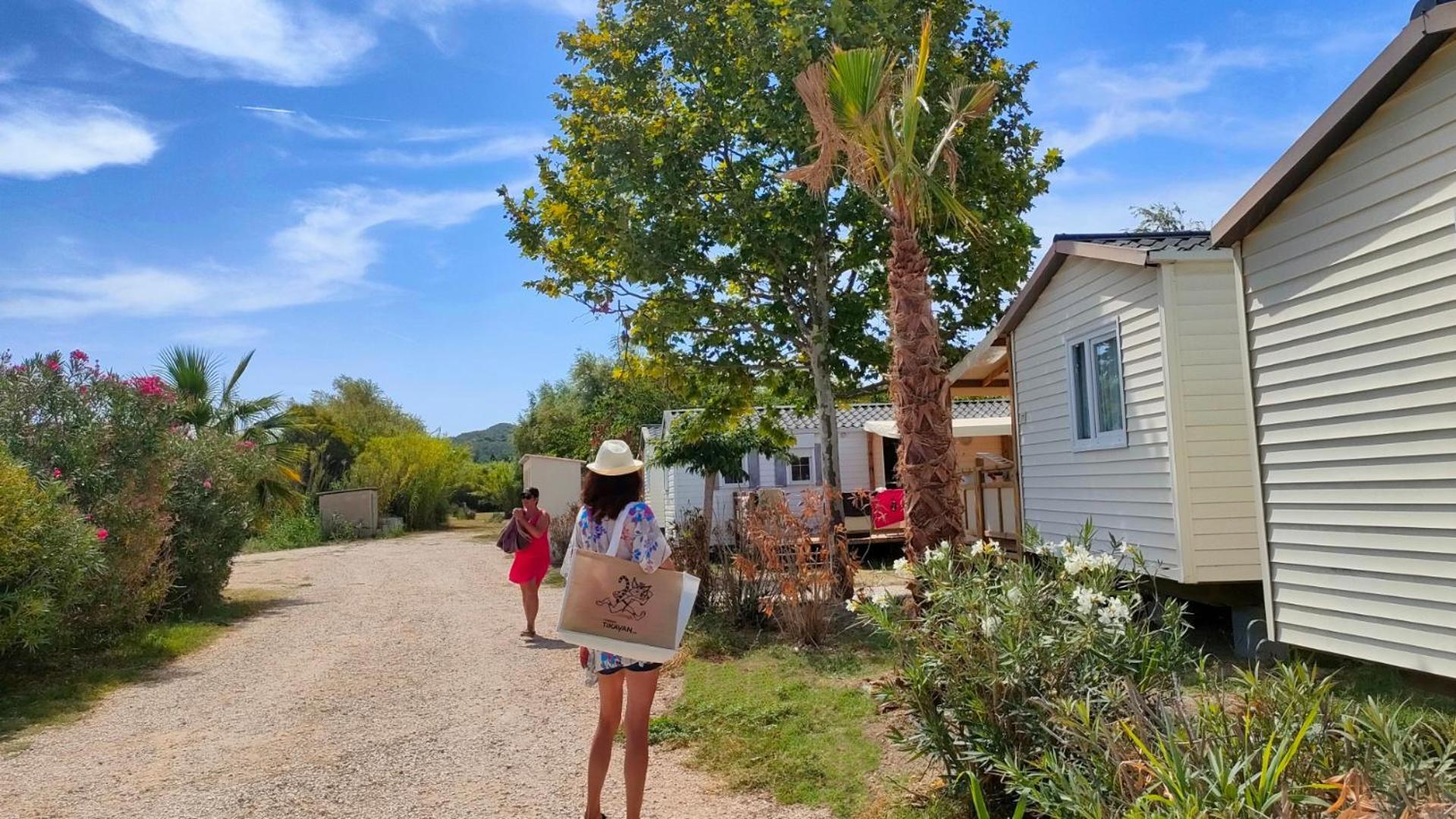 Camping Tikayan Felix De La Bastide Saint-Mitre-les-Remparts Extérieur photo